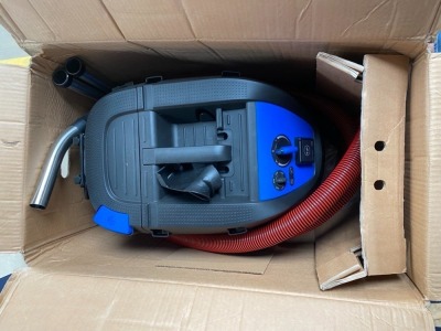 ATTIX 33-2H PC 220-240V 50/60HZ UK - 4